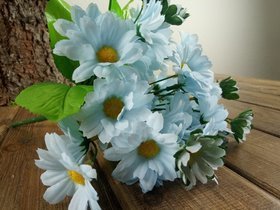 Strauß hellblauer Gänseblümchen - ca. 24 Blüten 40 cm Blumen 40 cm