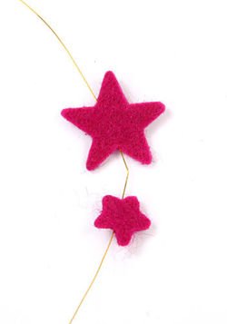 Felt stars on wire - fuchsia 220 cm