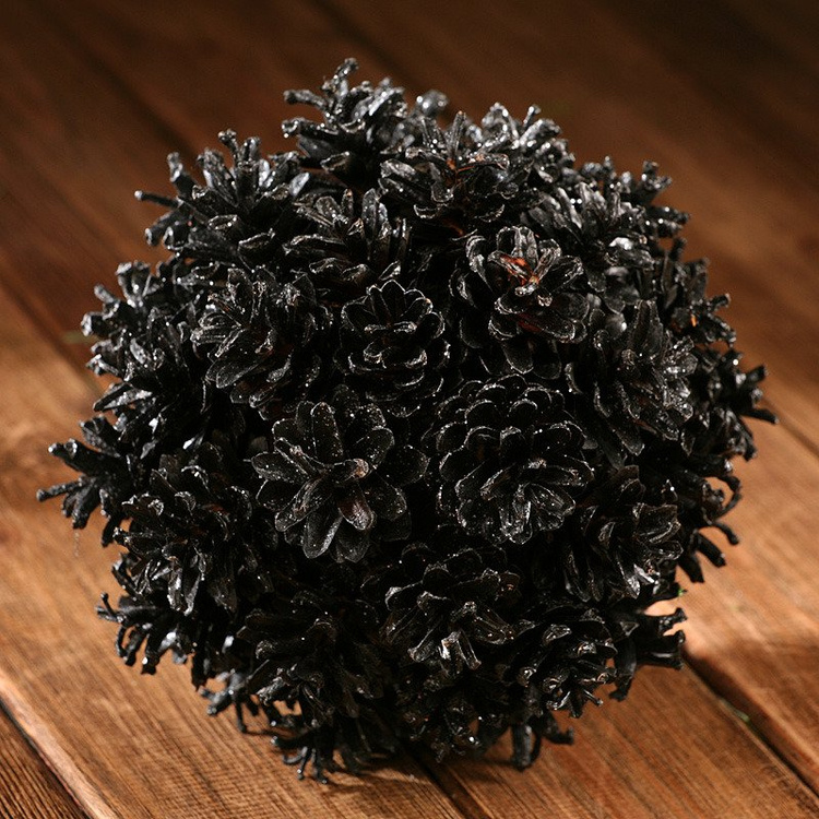 Ekskluzywna kula z czarnych szyszek 20 cm – elegancka dekoracja / prezent – GrandDeco Premium