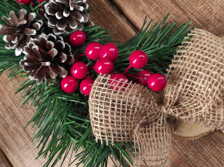 Weihnachtskranz, Naturholzscheiben, Winterdekoration 30-35 cm