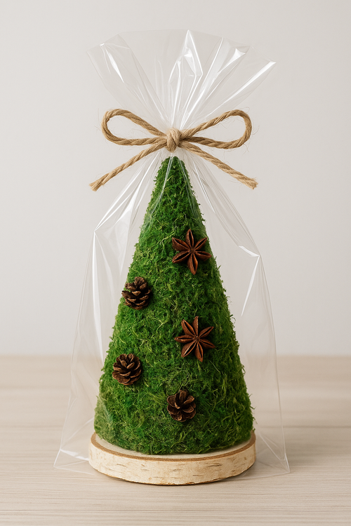 Christmas tree made of moss, wood slice 12/24 cm