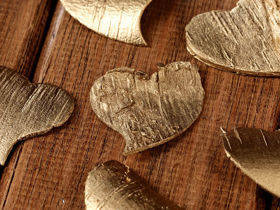 Birch hearts, 3-4 cm, 8 pcs/pkg, gold