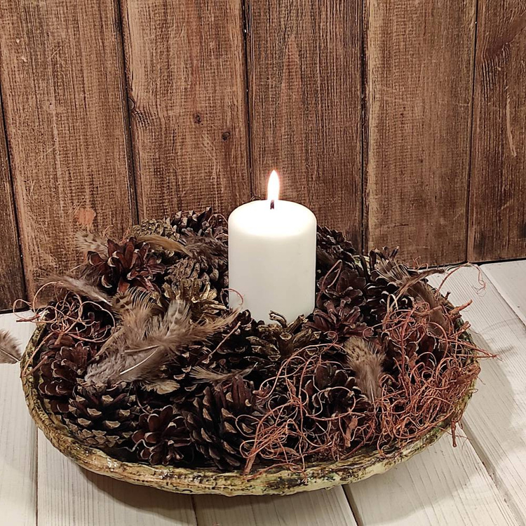 Natural nest, richly equipped, 10-12 cm 
