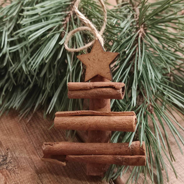 Pachnące choinki z cynamonu 7×10 cm – naturalne ozdoby świąteczne 5 szt. handmade