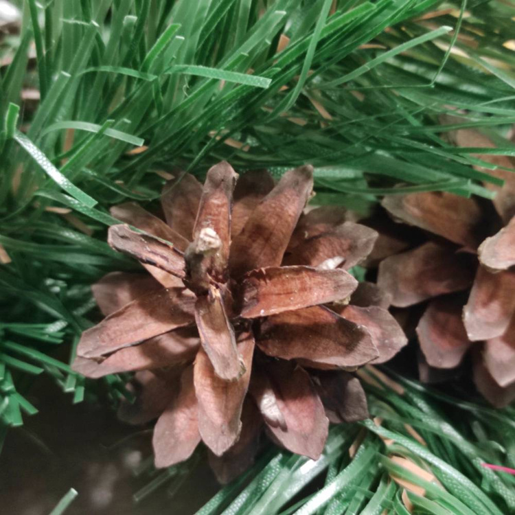 Garland of conifer needles 150cm