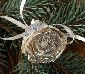 Christbaumschmuck aus handgemachten Solablumen 6 Stück / Pack