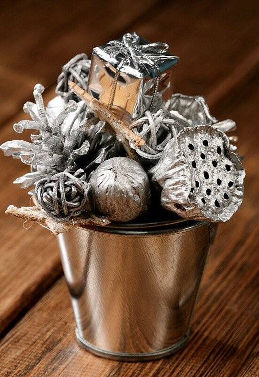 Gifts on wire, 6 pcs/pkg - silver
