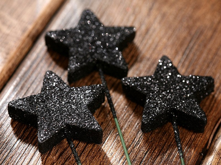 Brokatene Sterne am Draht, 6 Stücke, schwarz