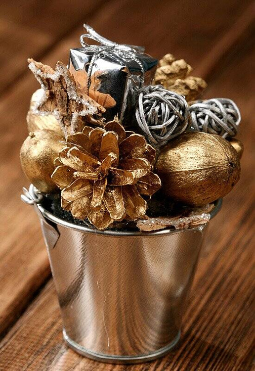 Pine cone, golden 12 pcs/ pkg