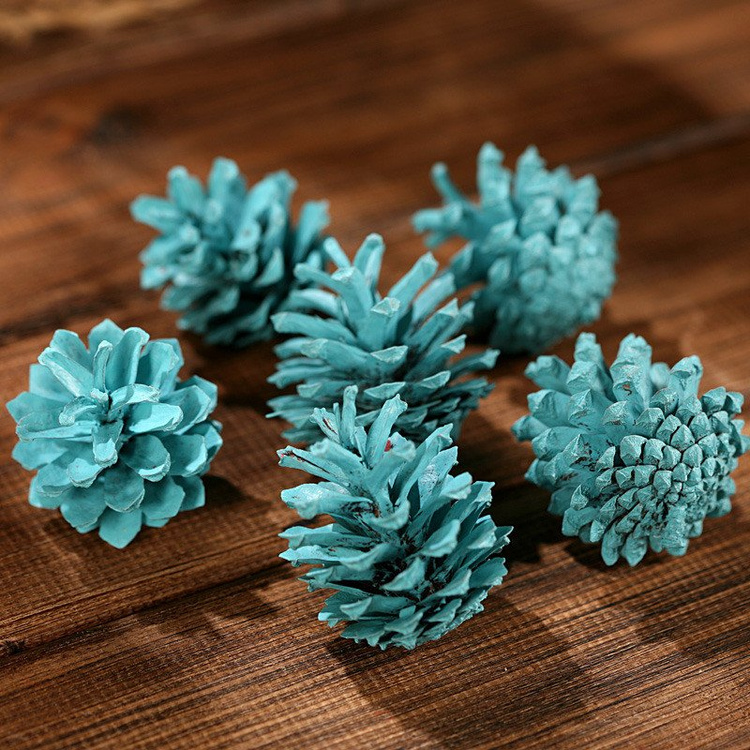 Mountain pine cone, 12 pcs/pkg blue