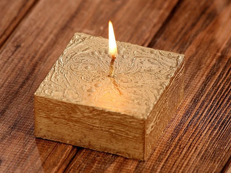 Rustic candle 70/70mm gold