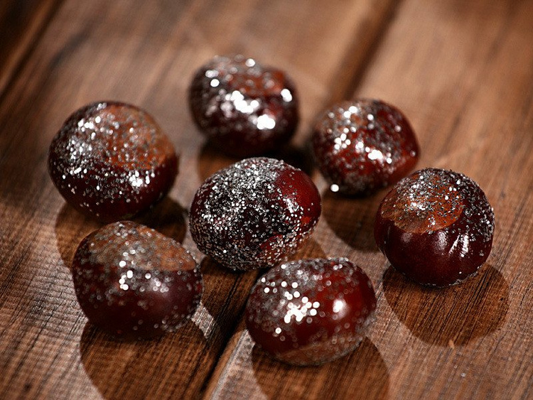 Glittered silver chestnuts 12pcs/pkg