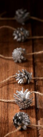 Garland of silver cones 200cm