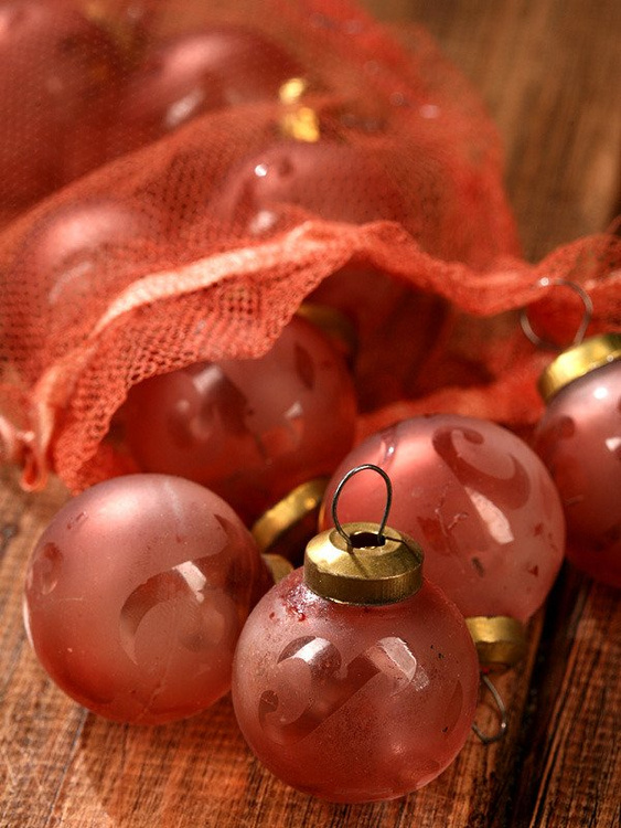 Rose-pink balls with retro ornament, 3,5 cm, 10 pcs/pkg