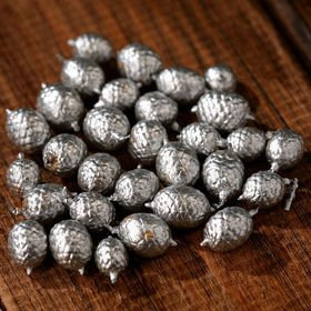 Srebrne owoce Canella 1 szklanka | Dekoracje świąteczne GrandDeco | Naturalne dodatki do stroików, naczyń i kompozycji zimowych DIY