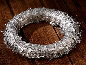 Silver Wreath 25cm
