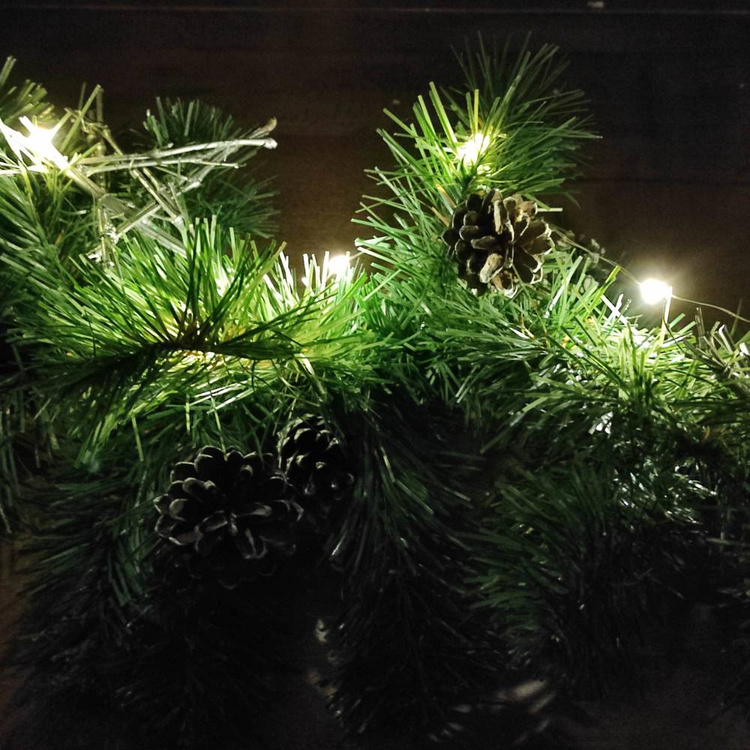 Garland of conifer needles 150cm