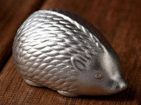 Keramischer Igel 5/8 cm silbern