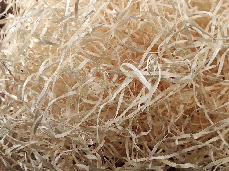Gift box with a jute bow 16/16/21 cm