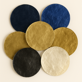 Muszle Capiz 7–11 cm 12 szt – GrandDeco  Naturalne, perłowe krążki do dekoracji świątecznych i zimowych aranżacji