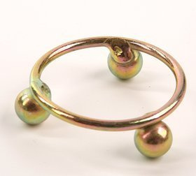 Styrofoam stand, metal platform with 4.5 cm gold circles