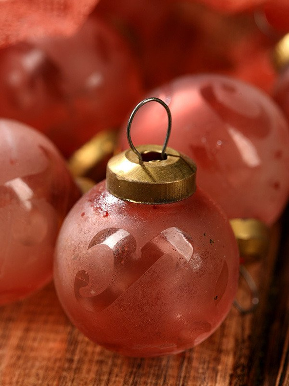 Rose-pink balls with retro ornament, 3,5 cm, 10 pcs/pkg